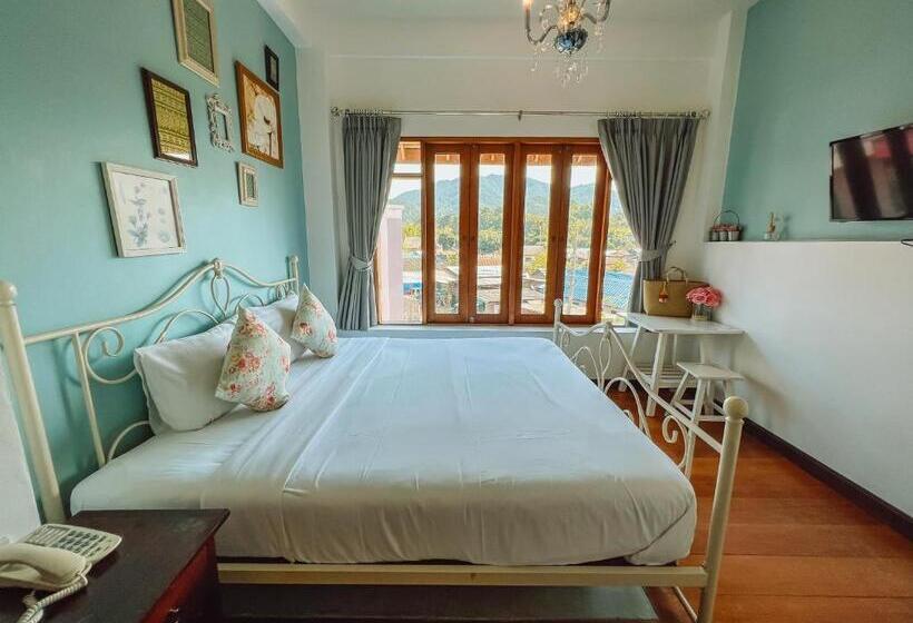 带大床的高级房间, Pai Cherkaew Boutique House