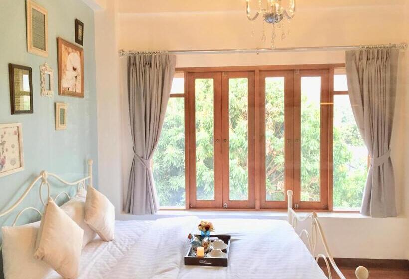 带大床的高级房间, Pai Cherkaew Boutique House