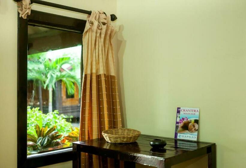 スタンダードバンガロー, Phangan Beach Resort