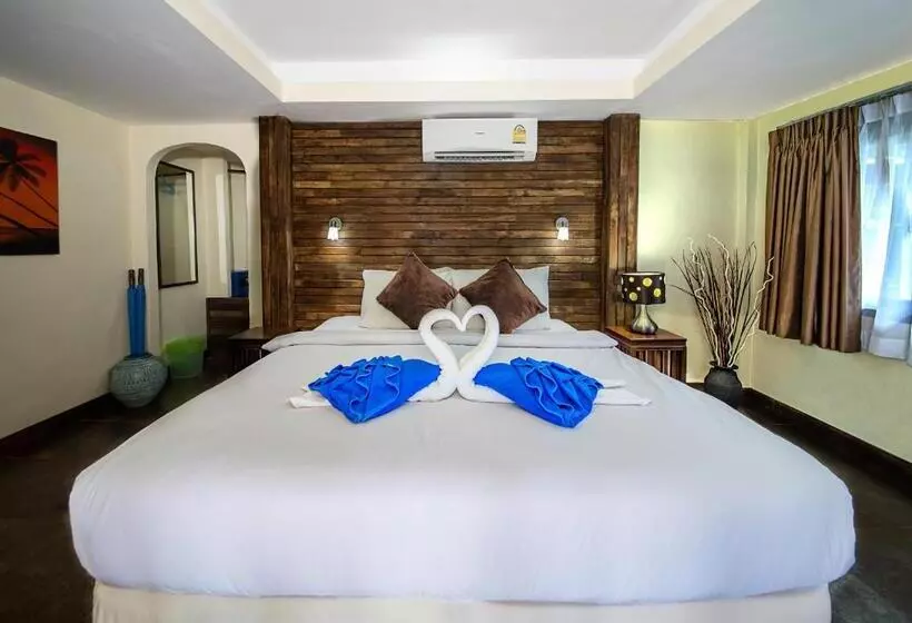 デラックスバンガロー, Phangan Beach Resort