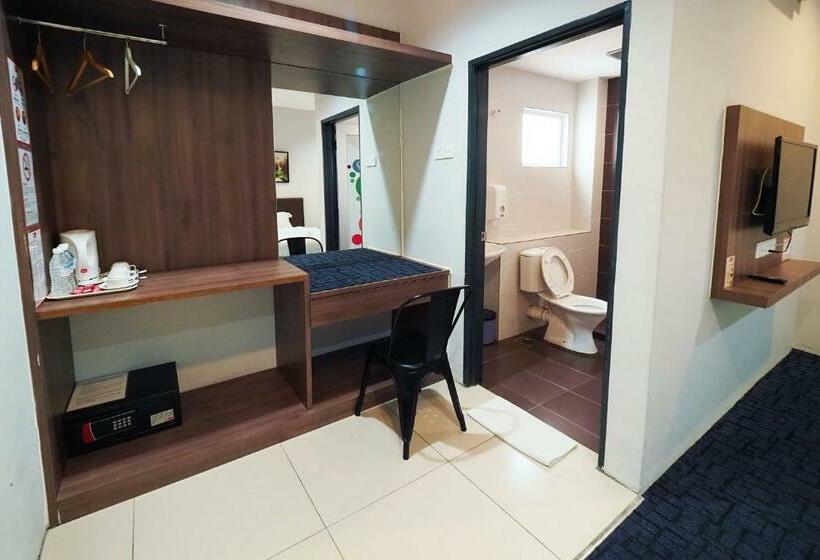 豪华三人间, S Boutique