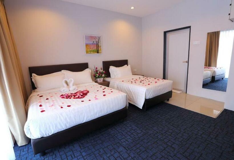 行政三人间, S Boutique