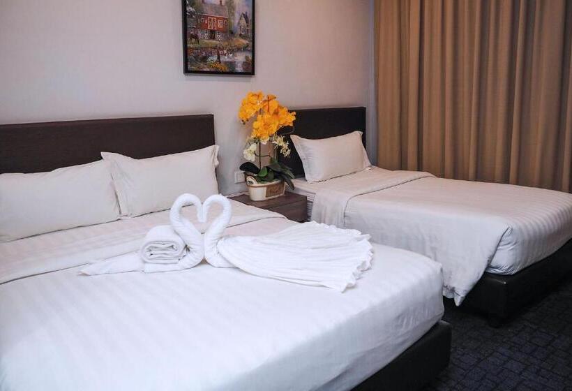 豪华三人间, S Boutique