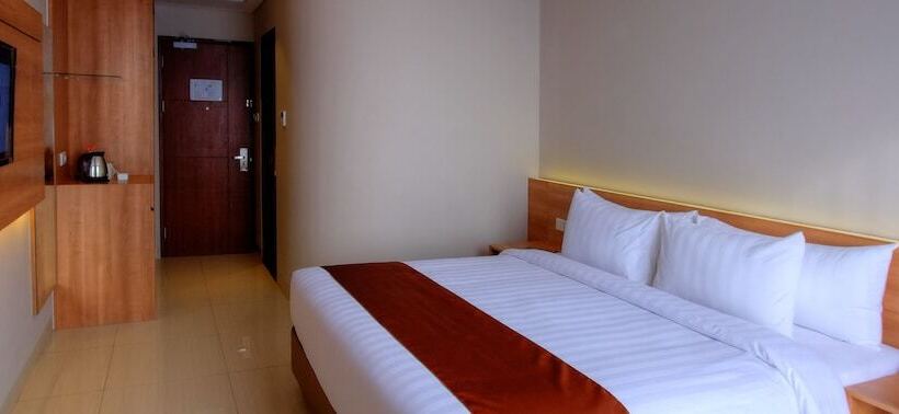 Deluxe Room Queen Bed, Antero Hotel Jababeka