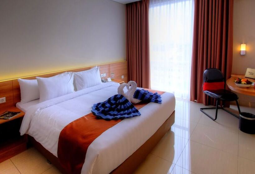 Deluxe Room Queen Bed, Antero Hotel Jababeka