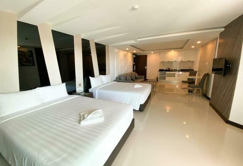 Quarto Quádruplo Premium, Vareena Palace