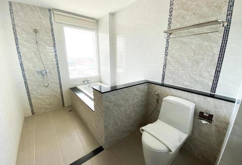 Pokój Czteroosobowy Premium, Vareena Palace