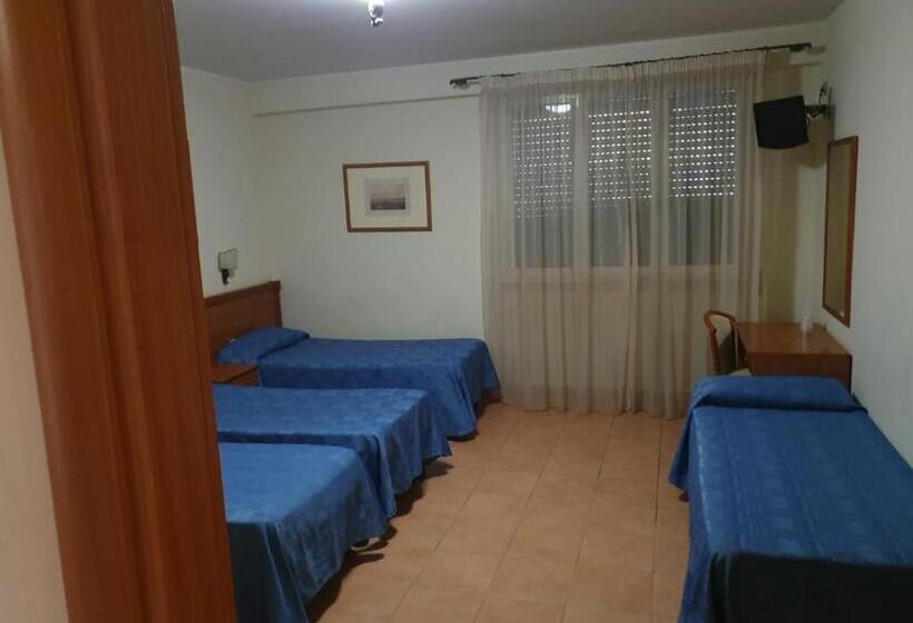 Camera Quadrupla Standard, Park Hotel Villamaria