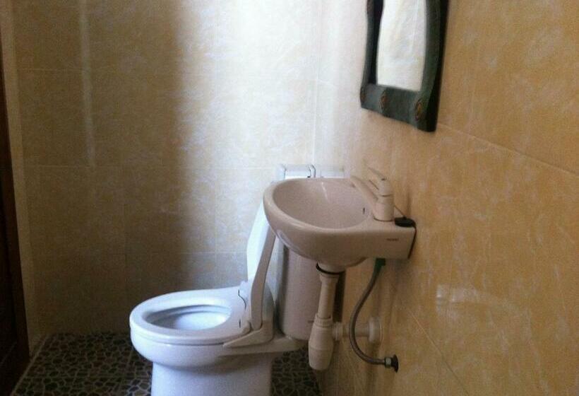 غرفة قياسية مطلّة علي البحر مزوَّدة بشُرفة, Amed Sari Beach Guesthouse