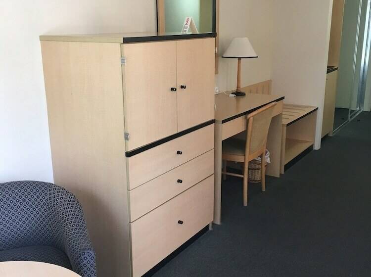 豪华房间带漩涡浴缸, St Marys Park View Motel