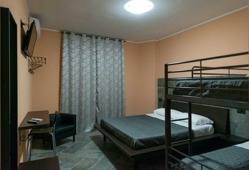 スタンダード４人部屋, B&b Suite 123