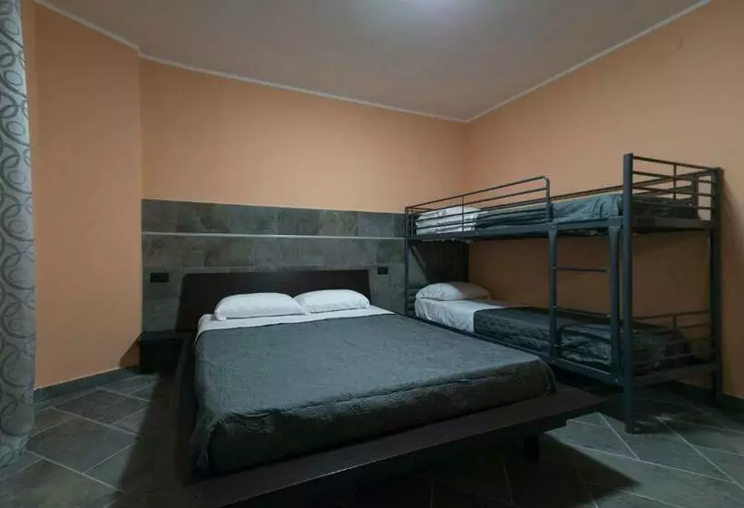 スタンダード4人部屋, B&b Suite 123