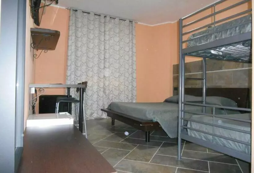 スタンダード4人部屋, B&b Suite 123