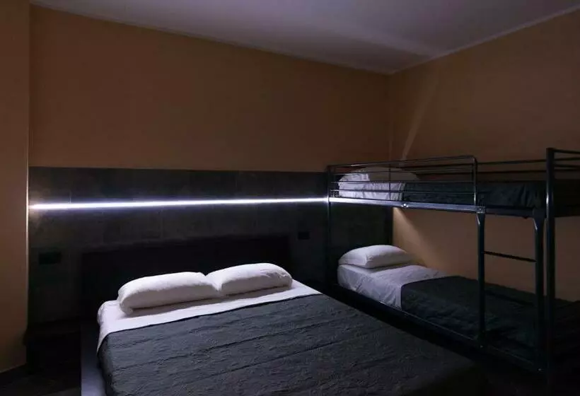 スタンダード4人部屋, B&b Suite 123