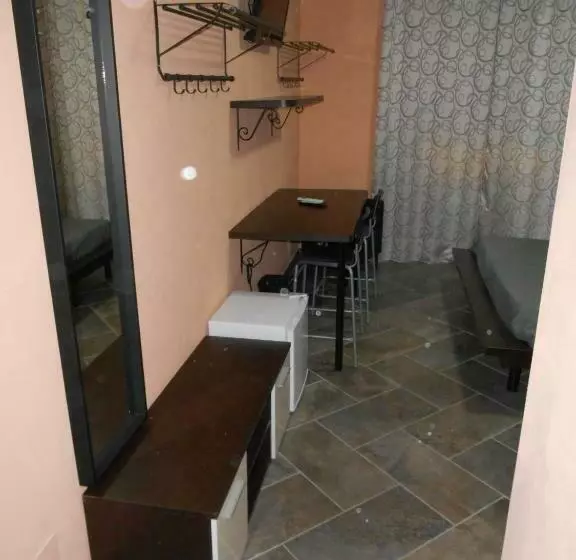 スタンダード4人部屋, B&b Suite 123