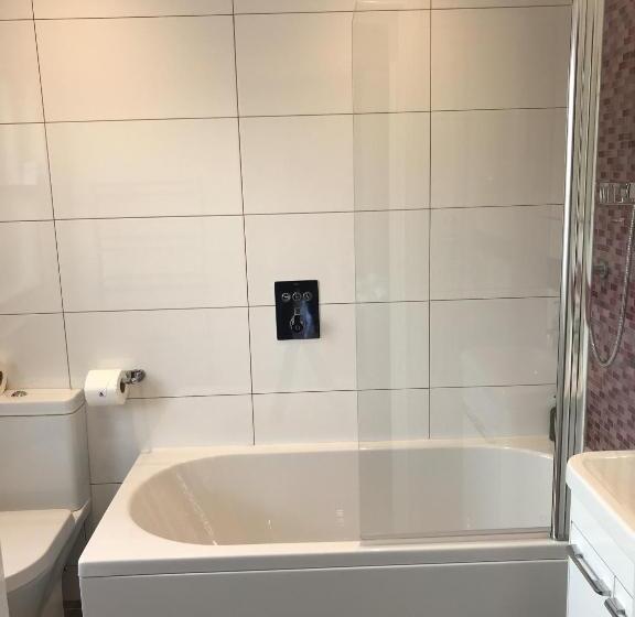 חדר סטנדרט, The Rookery