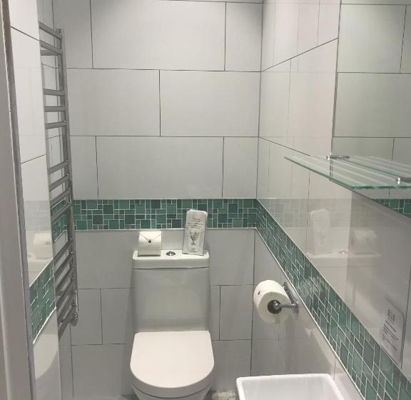 חדר סטנדרט, The Rookery