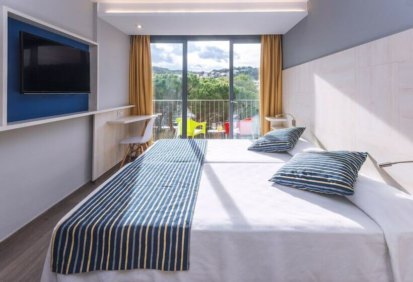 Номер Стандарт Вид на Бассейн, Ght Sa Riera