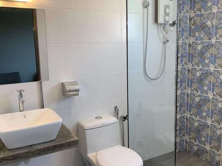 غرفة ديلوكس, Greenlast