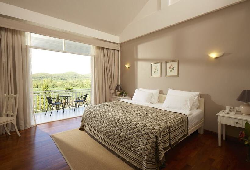 Quarto Familiar, Santosha Health & Lifestyle Resort