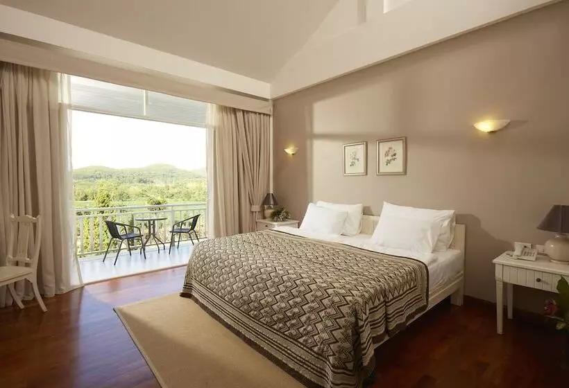 Perhehuone, Santosha Health & Lifestyle Resort