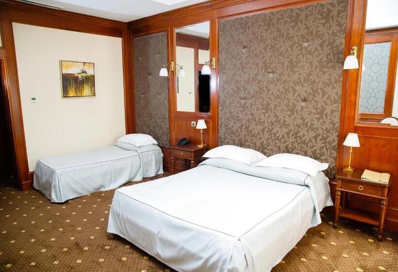 Номер Стандарт Трехместный, Select