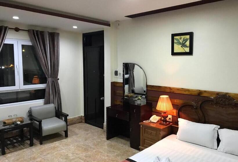 Camera Superiore, Sunny A