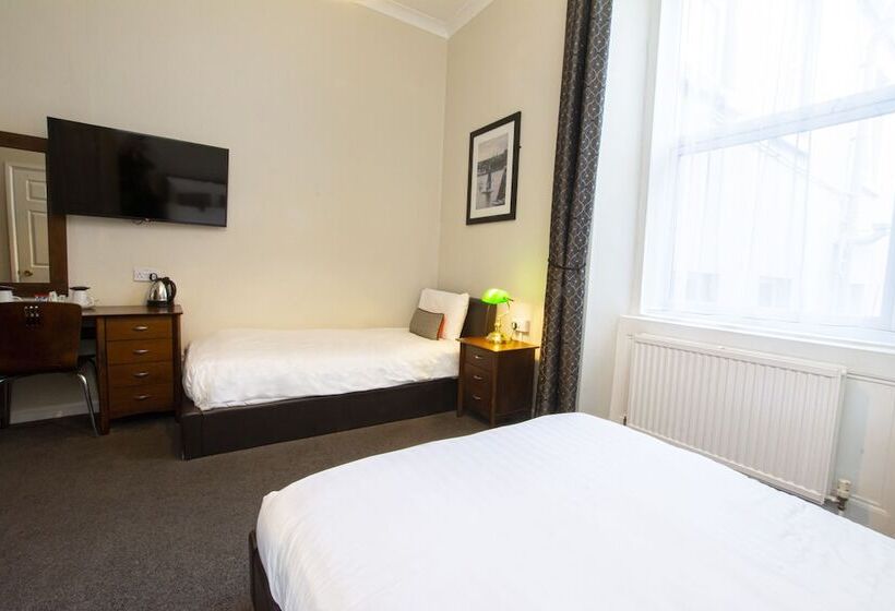 Номер Стандарт, The Grosvenor Plymouth