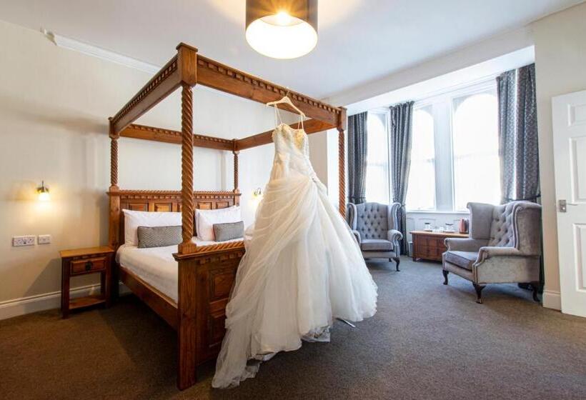 سوییت, The Grosvenor Plymouth