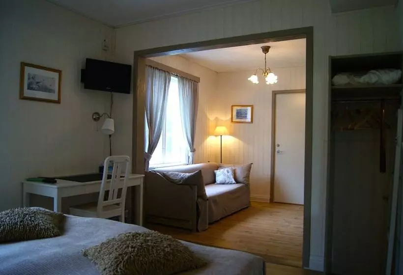 Perhehuone, Lugnet Malung Hotell