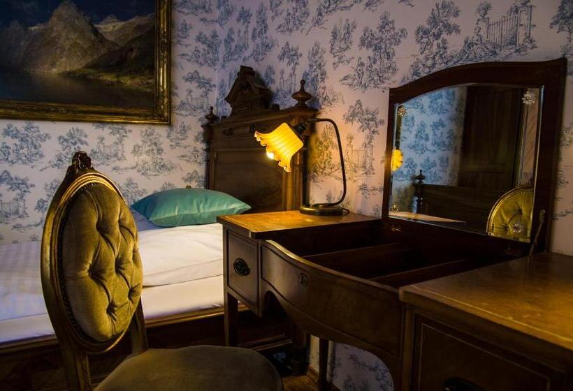 高级大房间, Victoria