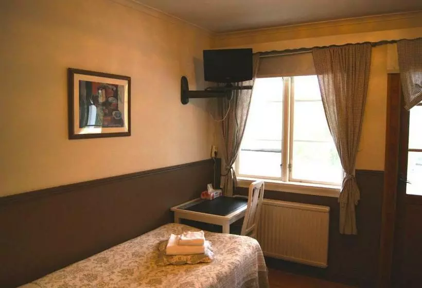 Standard Yhden Hengen Huone, Lugnet Malung Hotell