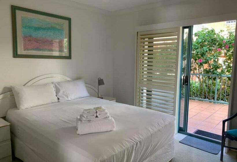 شقة غرفتين, Pacific Place Apartments