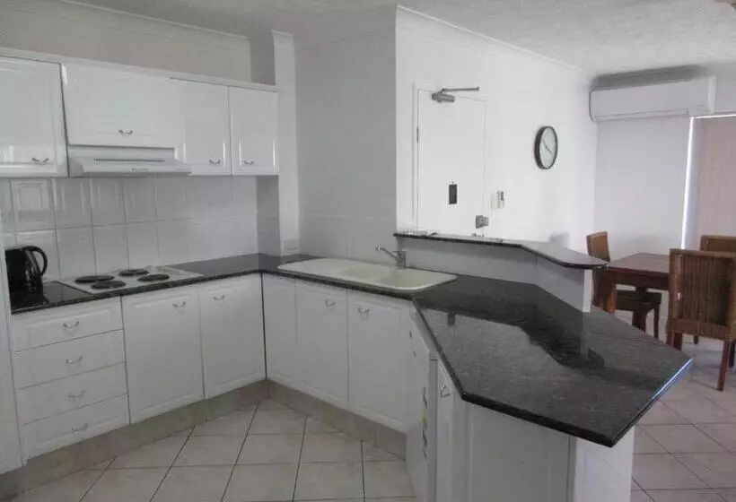 آپارتمان 3 خوابه, Pacific Place Apartments