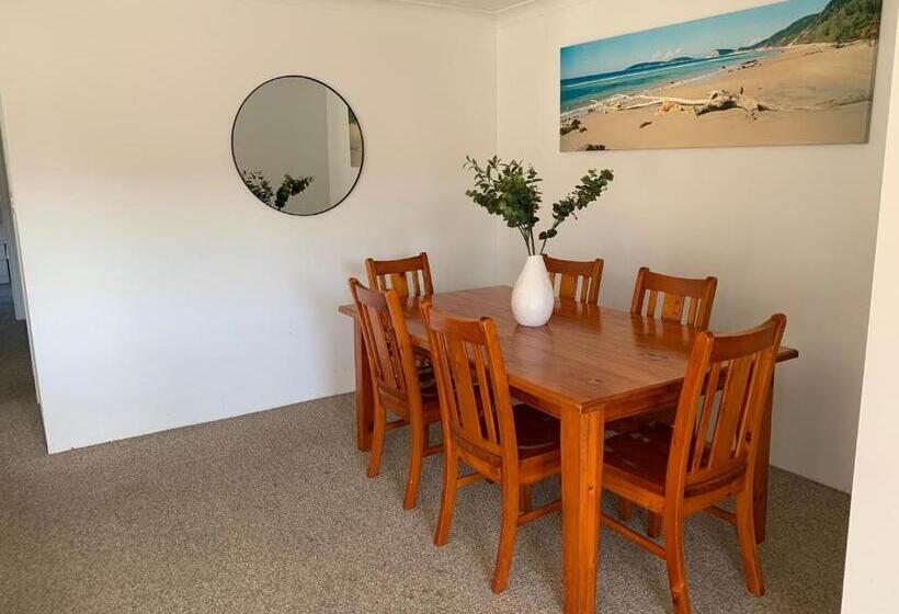 شقة غرفة نوم واحدة مزودة بشُرفة, Pacific Place Apartments