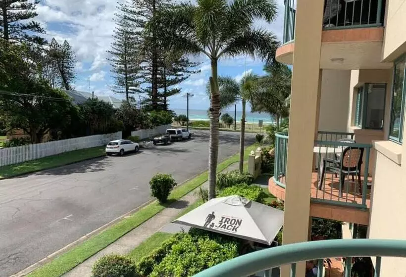آپارتمان 1 خوابه با بالکن, Pacific Place Apartments
