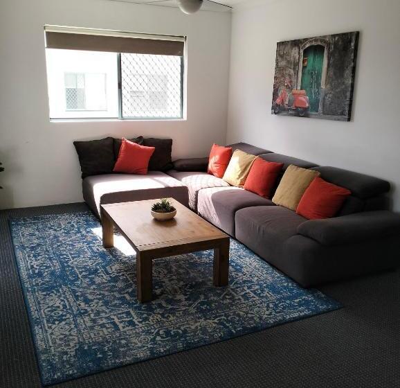 带1个卧室的带阳台的公寓, Pacific Place Apartments