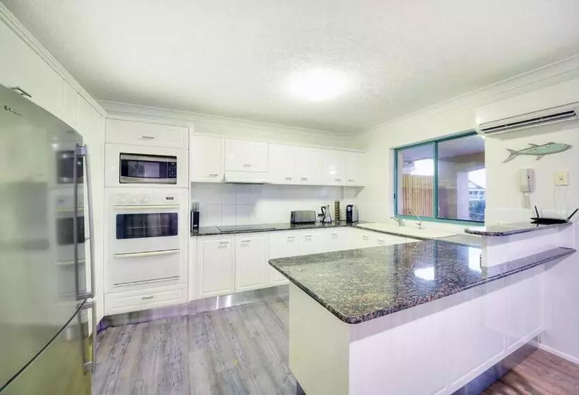 آپارتمان سوپریور 1 خوابه, Pacific Place Apartments