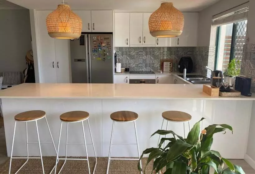 آپارتمان 1 خوابه با چشم‌انداز استخر, Pacific Place Apartments