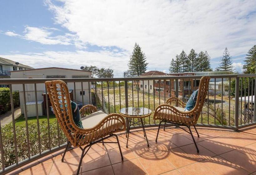 شقة غرفة واحدة, Pacific Place Apartments