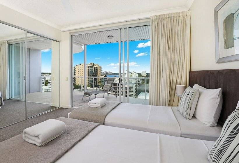 2 Bedroom Apartment with Views, Pandanus Mooloolaba