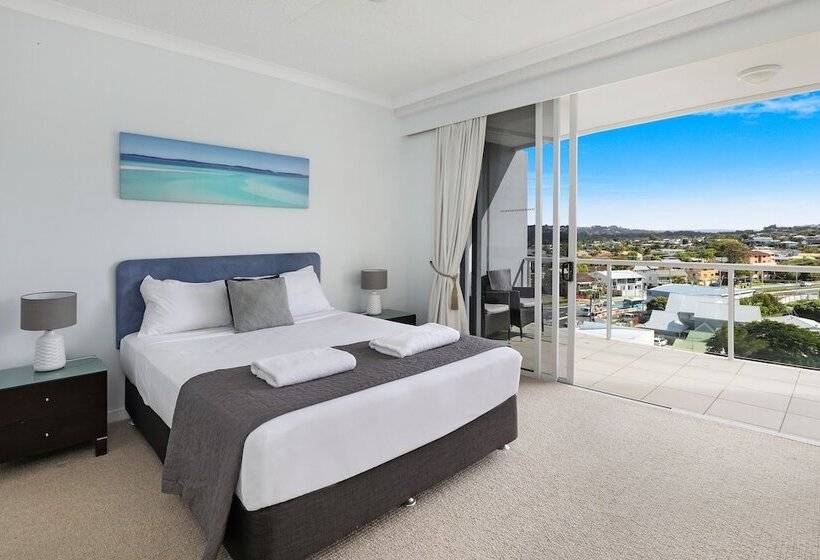 2 Bedroom Apartment with Views, Pandanus Mooloolaba