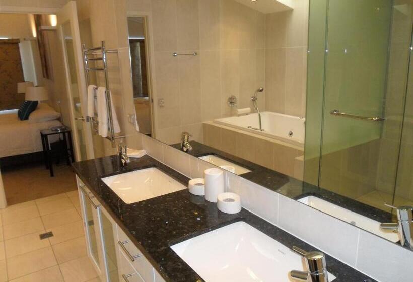 Апартаменты 4 Спальни, Pandanus Mooloolaba