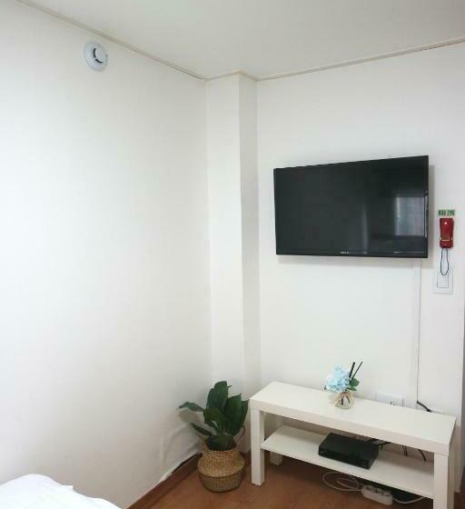 اتاق استاندارد, 24 Guesthouse Seoul Station