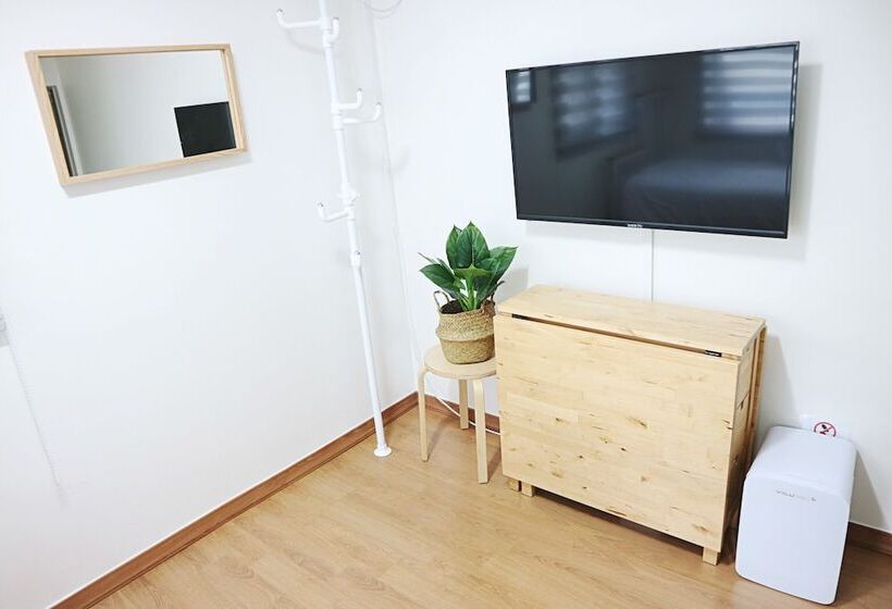 اتاق استاندارد, 24 Guesthouse Seoul Station