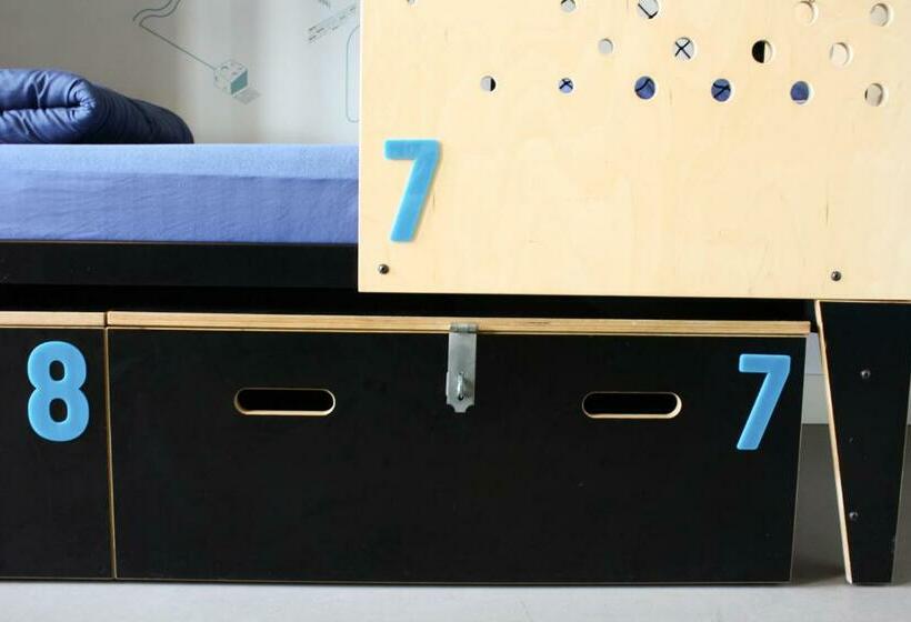 غرفة قياسية رباعية, Stayokay Hostel Utrecht Centrum