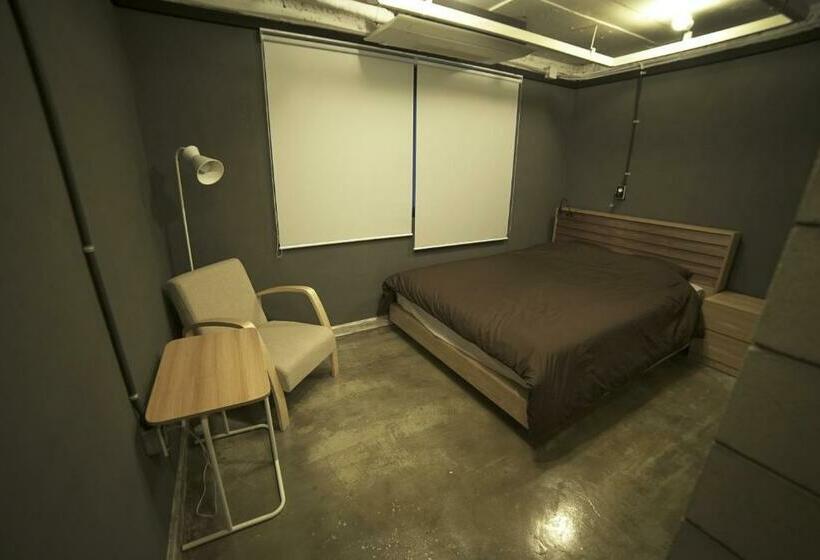 デラックスルーム, That House Hongdae