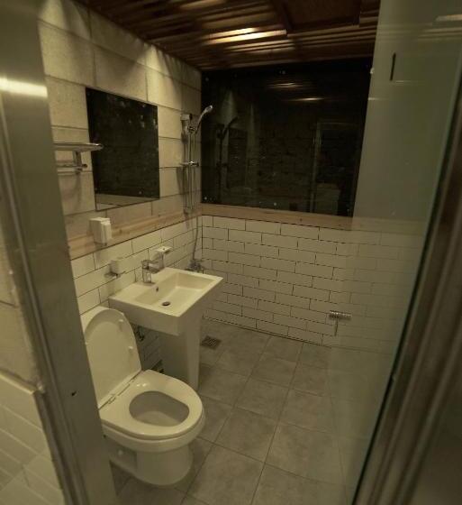スタンダードルーム、2段ベッド共用バスルーム, That House Hongdae