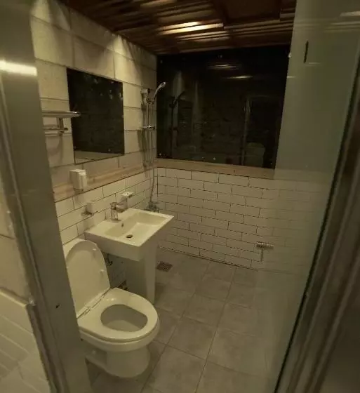 اتاق استاندارد با تختخواب دوطبقه و حمام مشترک, That House Hongdae