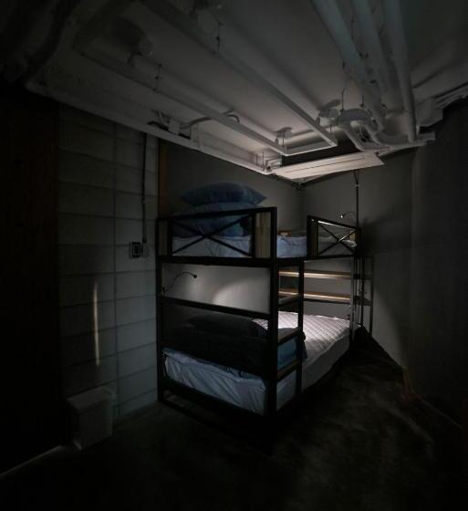 スタンダードルーム、2段ベッド共用バスルーム, That House Hongdae